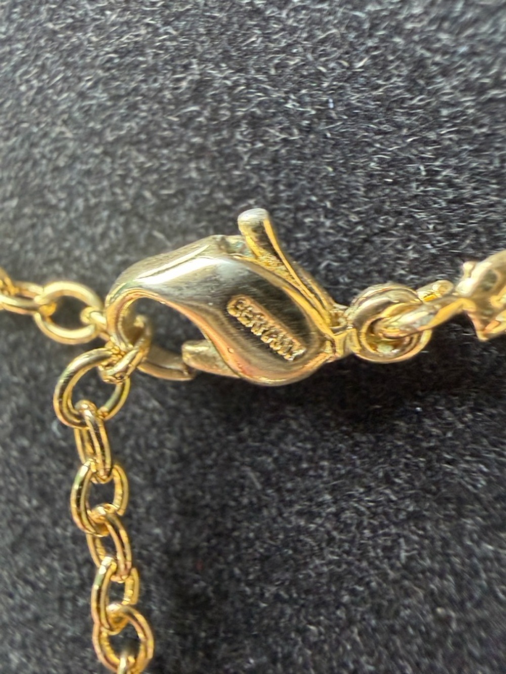 Christian DIOR Rhinestone Necklace Green Gold Plated Flat Herringbone Chain 17” - Picture 10 of 11